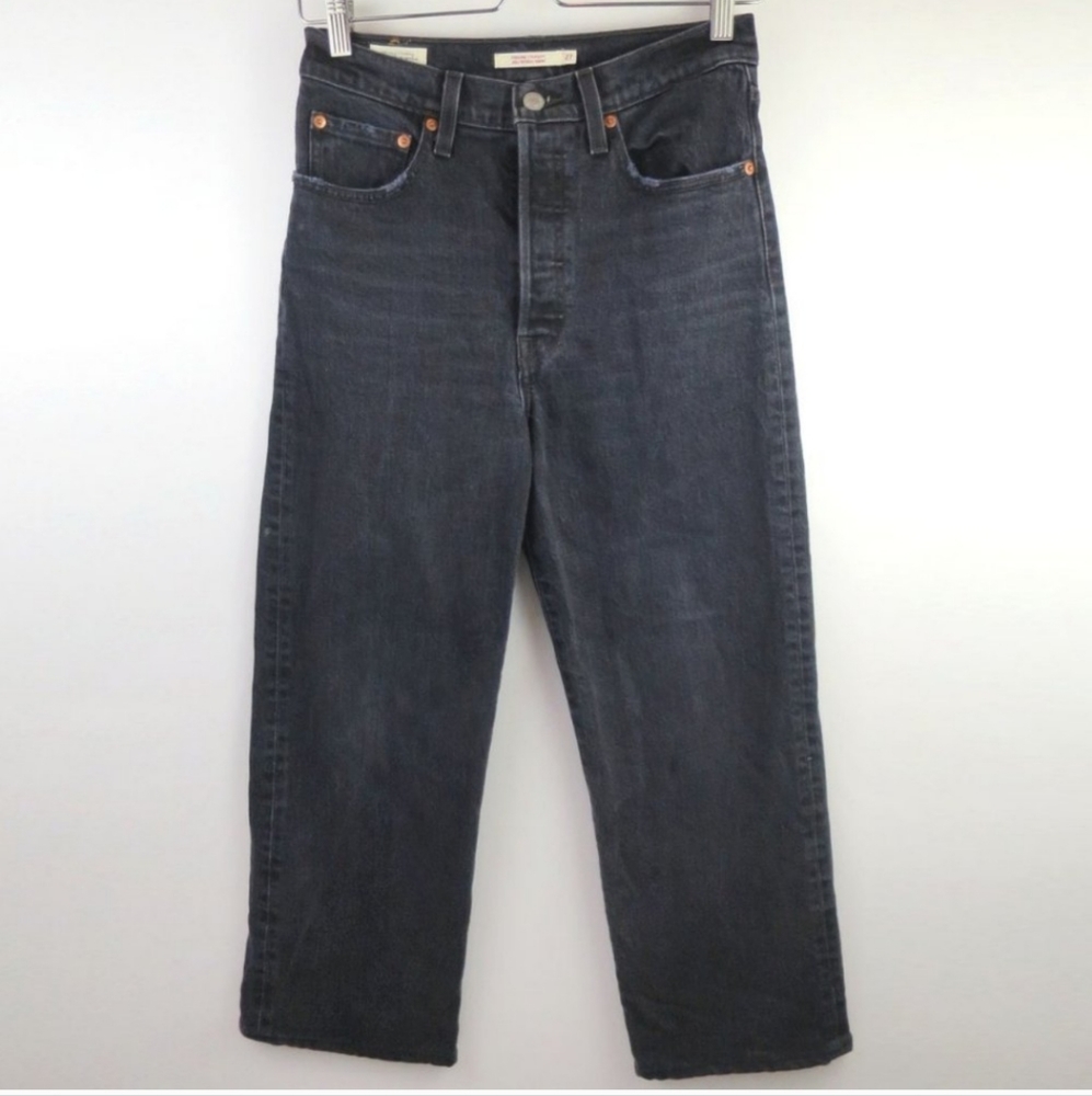 Levi's Ribcage Straight Cropped Size 27